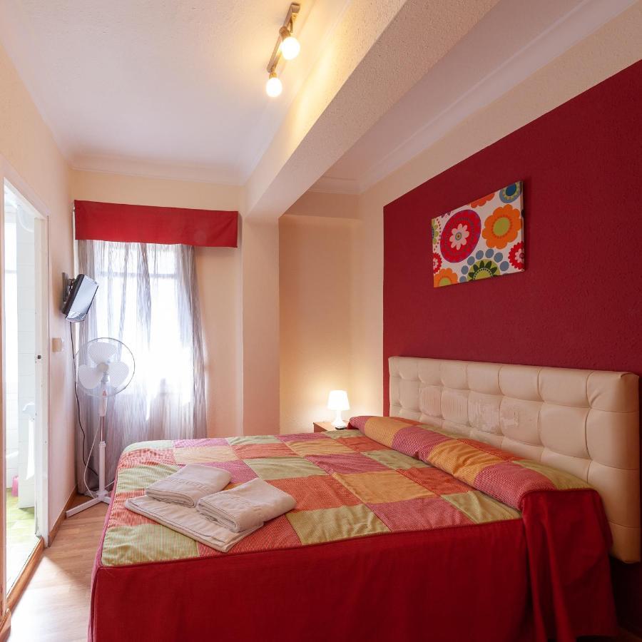 Hostal Manjon Burgos Exterior photo